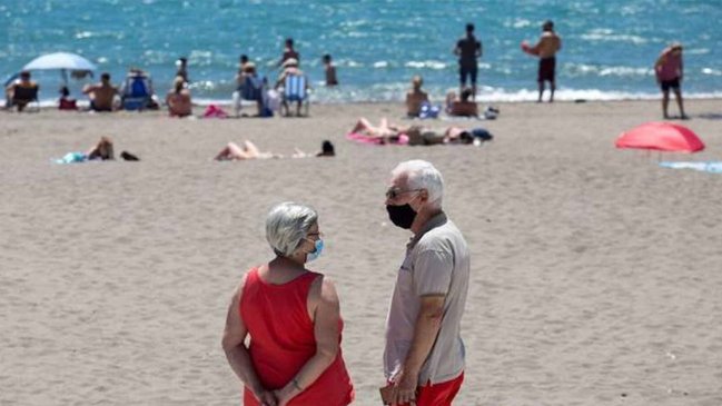 Chile impone el uso obligatorio de la mascarilla en playas y balnearios