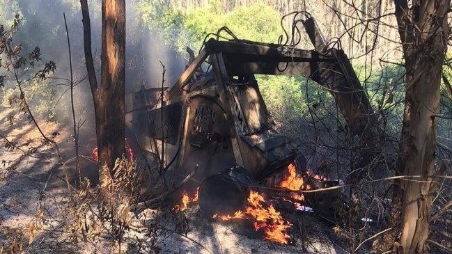 Desconocidos quemaron máquina forestal en Traiguén