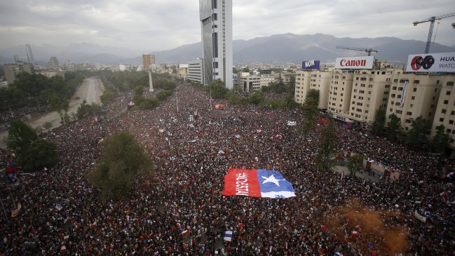 Squella a un año del 18-O: A pesar de la violencia, se impusieron las demandas sociales