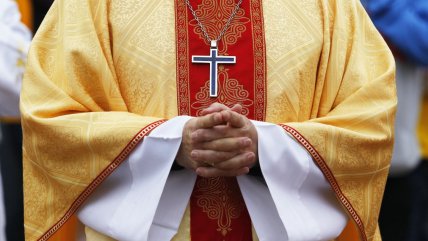  Denunciantes de sacerdote Jaime Guzmán demandan a los Jesuitas por 480 millones  