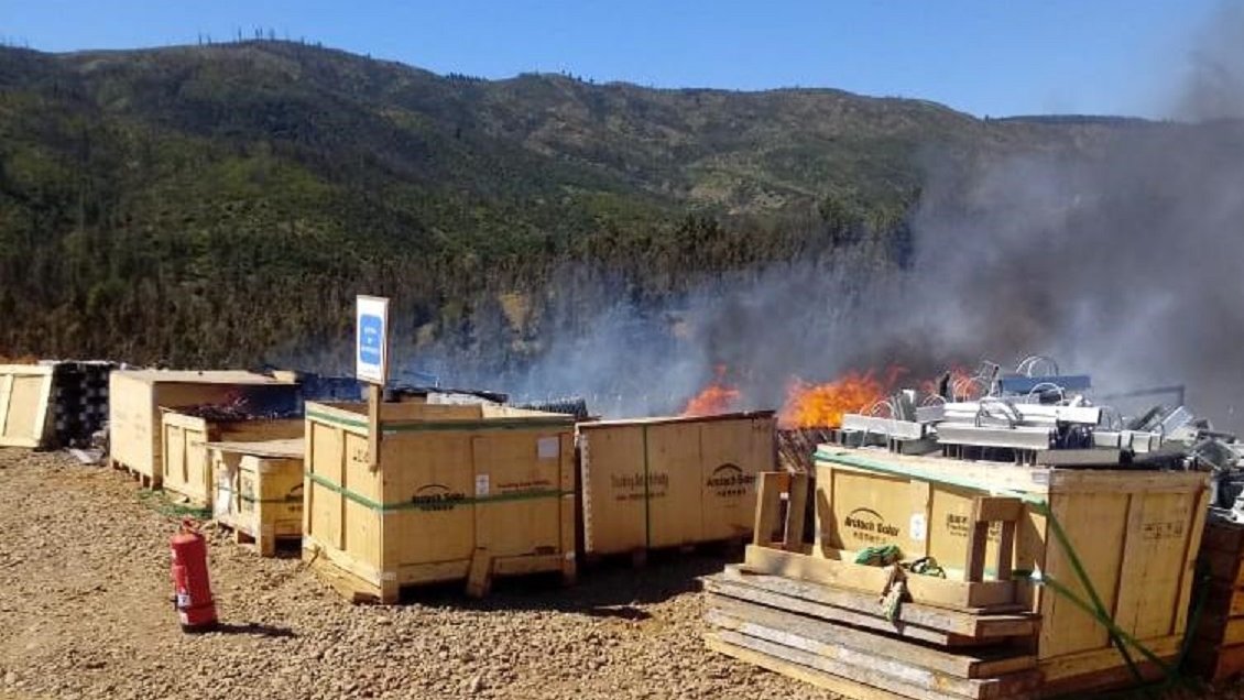 Queman máquinas y paneles solares en Hualañé: Se halló un 