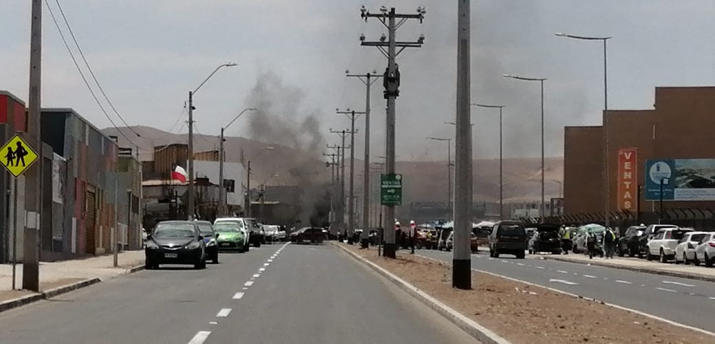Vecinos se manifestaron con barricadas en Alto Hospicio