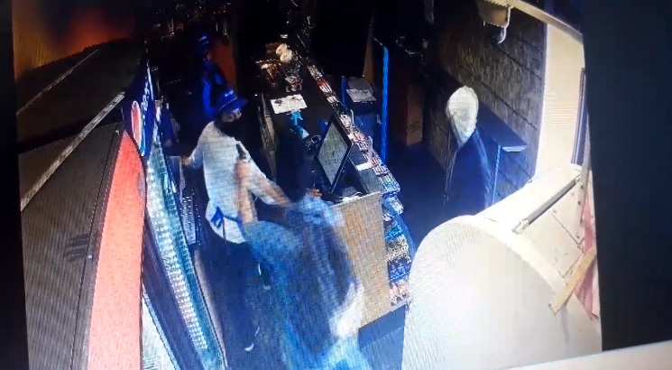 Adolescentes fueron detenidos tras asalto a mano armada en Valparaíso