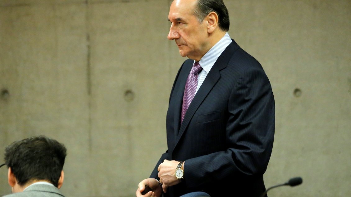 Ministra Rutherford procesó a general (r) Fuente-Alba por uso personal del avión del Ejército