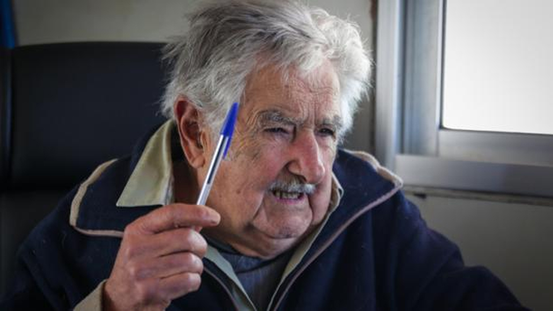 José Mujica arengó a los jóvenes a luchar por su 