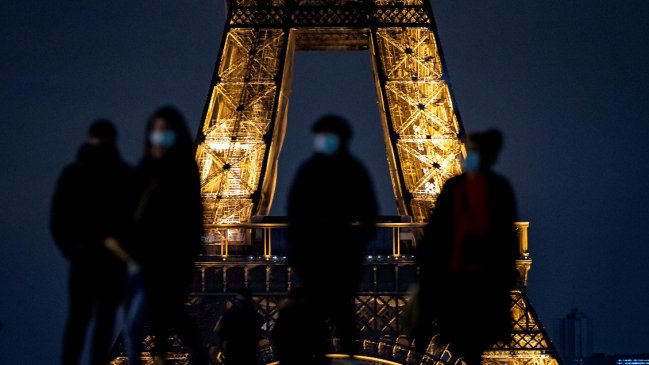 Europa avanza hacia los toques de queda para detener el coronavirus