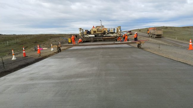 Magallanes: Inician pavimentación de la Ruta Porvenir - Onaissin