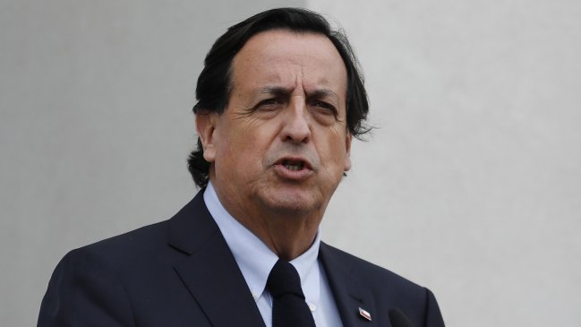 Defensa del ministro Pérez admite gestión política del paro de los camioneros