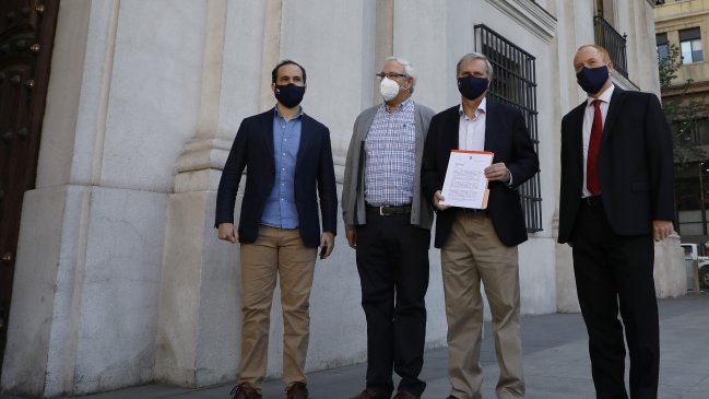 Kast pide que Piñera propicie inclusión del Partido Republicano en lista constituyente de Chile Vamos