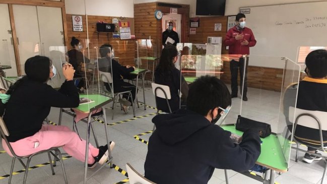 Ñuble: Tres colegios retornaron a clases presenciales y suma diez en la región