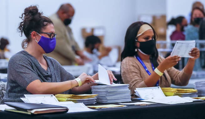 Estados Unidos sigue en vilo a la espera de conocer a su próximo presidente