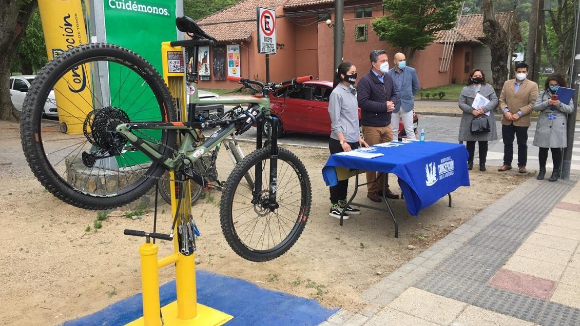 Concepción dispondrá de tres estaciones públicas para reparar bicicletas en la calle