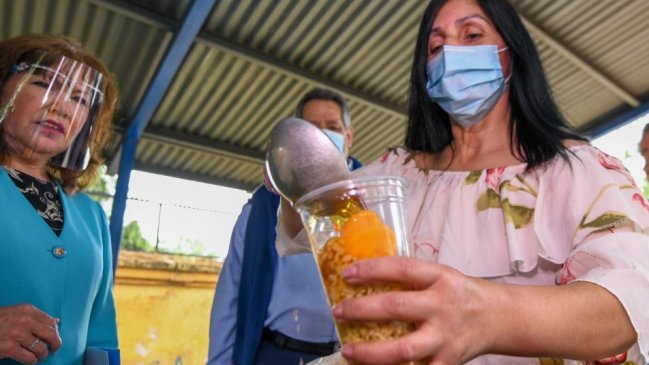 Locales de “mote con huesillos” reabrieron con formato delivery en Chillán