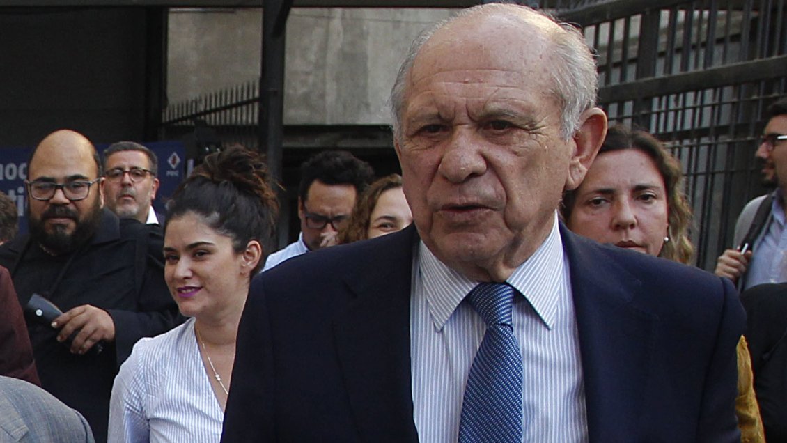 Juan Carlos Latorre sale de carrera por la Gobernación de O'Higgins tras contagio de Covid