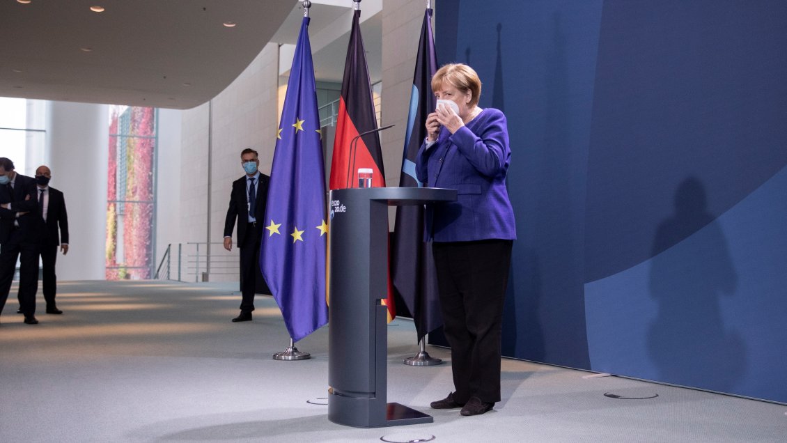 Merkel pide a Biden cooperar con la UE en la pandemia y el cambio climático