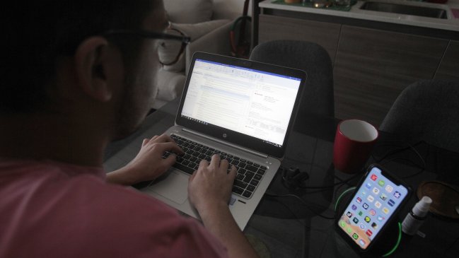 Deutsche Bank propone un impuesto del 5 % del salario de los teletrabajadores