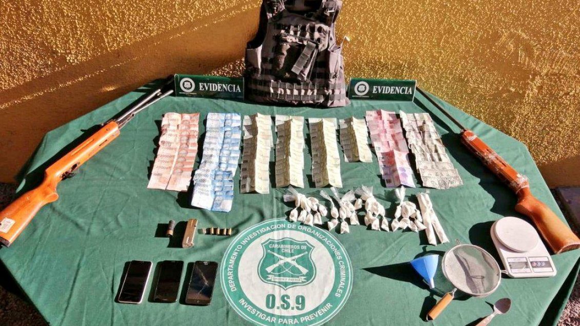 Operativo en Iquique culminó con incautación de drogas, armas y un detenido