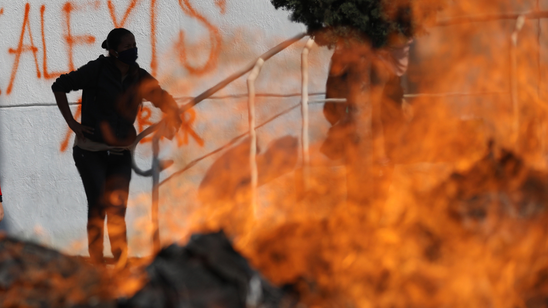 Mujeres protestaron en la Fiscalía contra el abuso policial y los femicidios en México