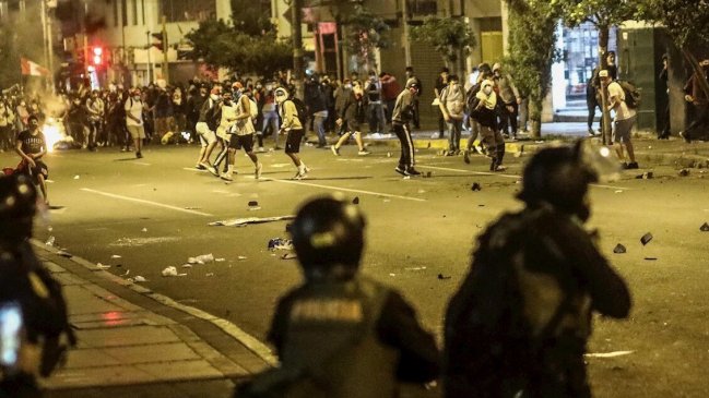 Denuncian que gobierno peruano intenta censurar cobertura de protestas