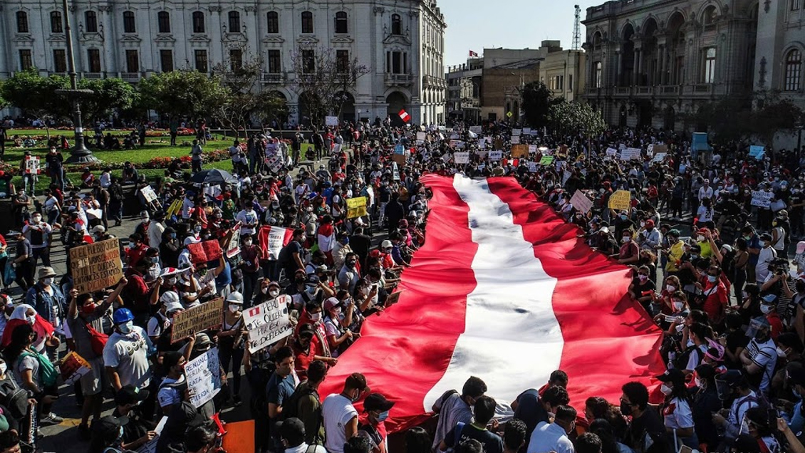 Fuerzas Armadas de Perú afirman que pondrán todos 