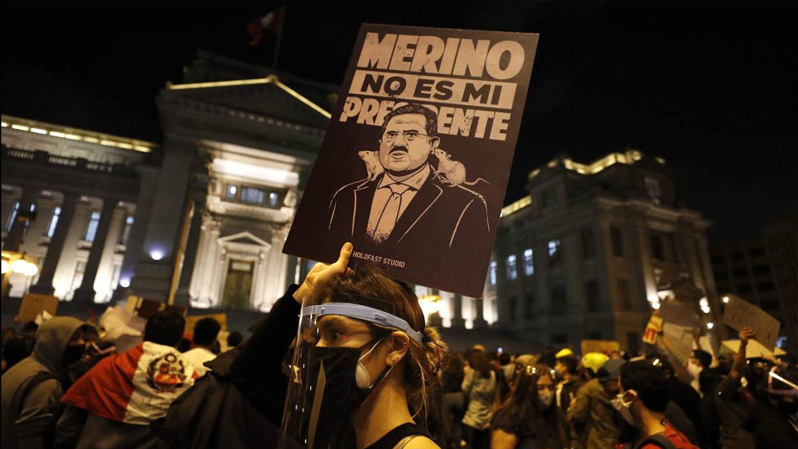 Cronología: Los seis días de protestas que derribaron a Manuel Merino