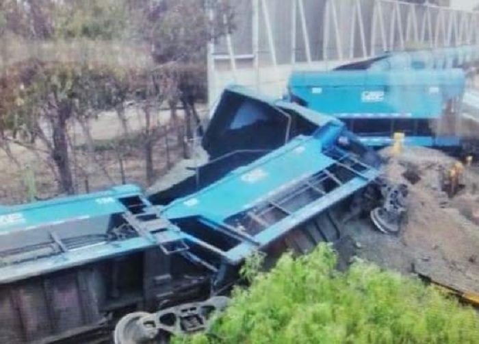 Seis vagones de un tren minero descarrilaron en el Puerto de Guayacán