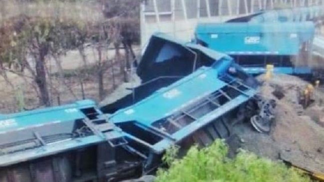 Seis vagones de un tren minero descarrilaron en el Puerto de Guayacán