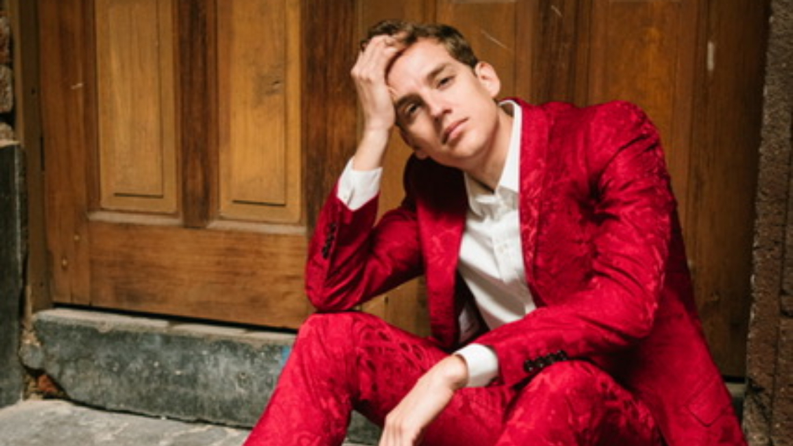 Bailarín chileno comanda evento benéfico de danza