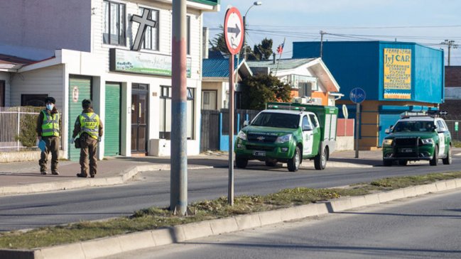 En riesgo vital permanece motociclista que chocó contra un poste de luz en Punta Arenas