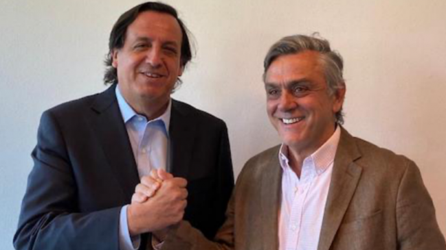 Longueira bajó su candidatura a presidencia de la UDI en favor de Víctor Pérez