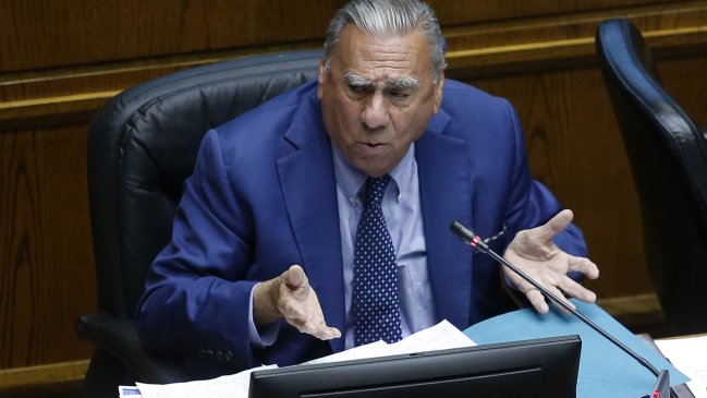 Ministro del Interior se comprometió a analizar situación sanitaria de Iquique