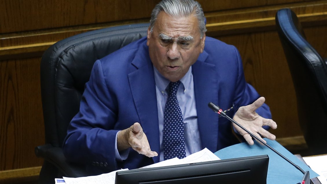 Ministro del Interior se comprometió a analizar situación sanitaria de Iquique