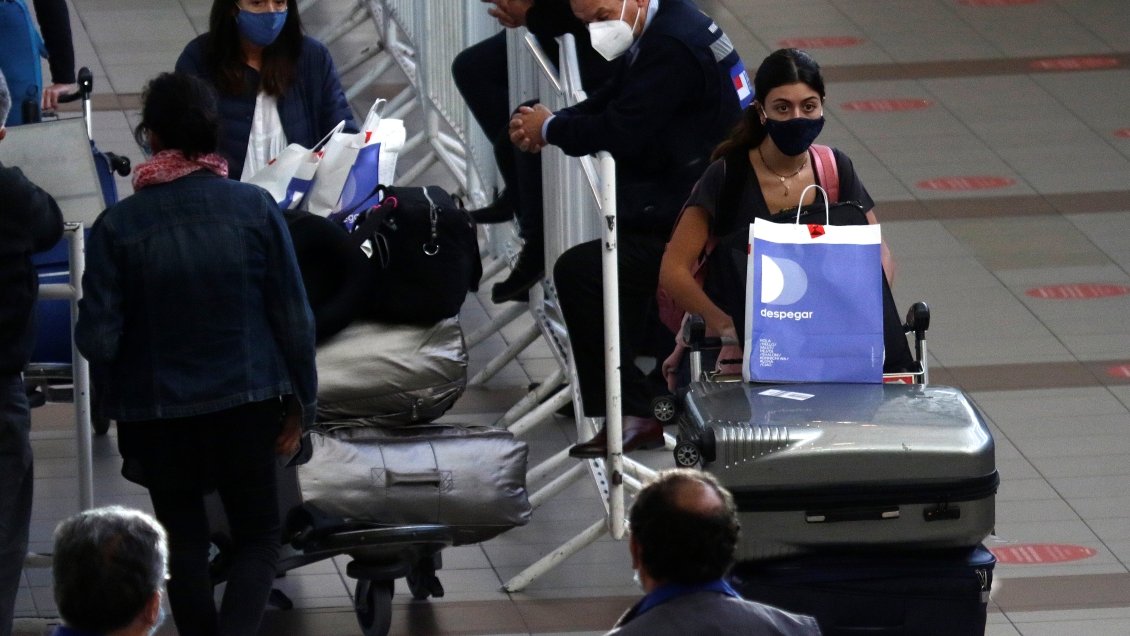 Comenzó la reapertura de fronteras: Viajeros deben llegar con PCR negativo