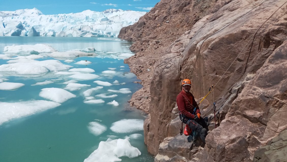 Onemi declaró Alerta Preventiva ante posible desborde de tres lagos glaciares en Tortel