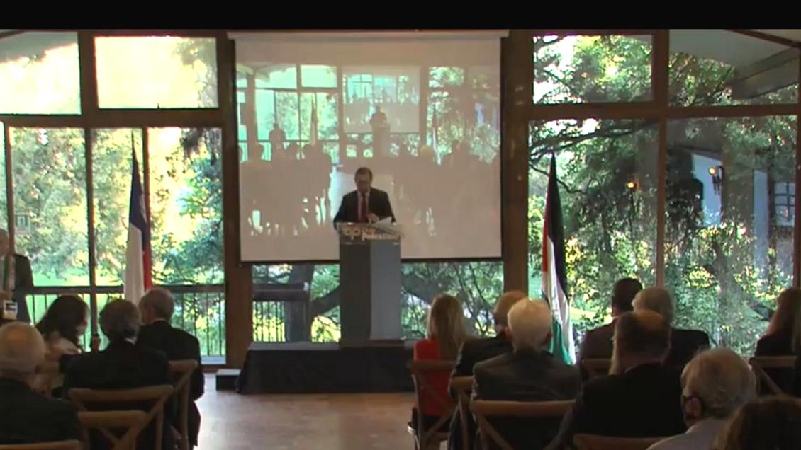 Parlamentarios piden 