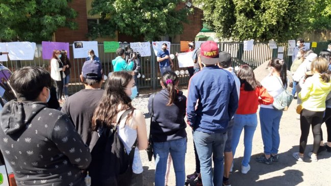 Familia de bombera que murió ahogada acusa que SML la calificó como caso de coronavirus