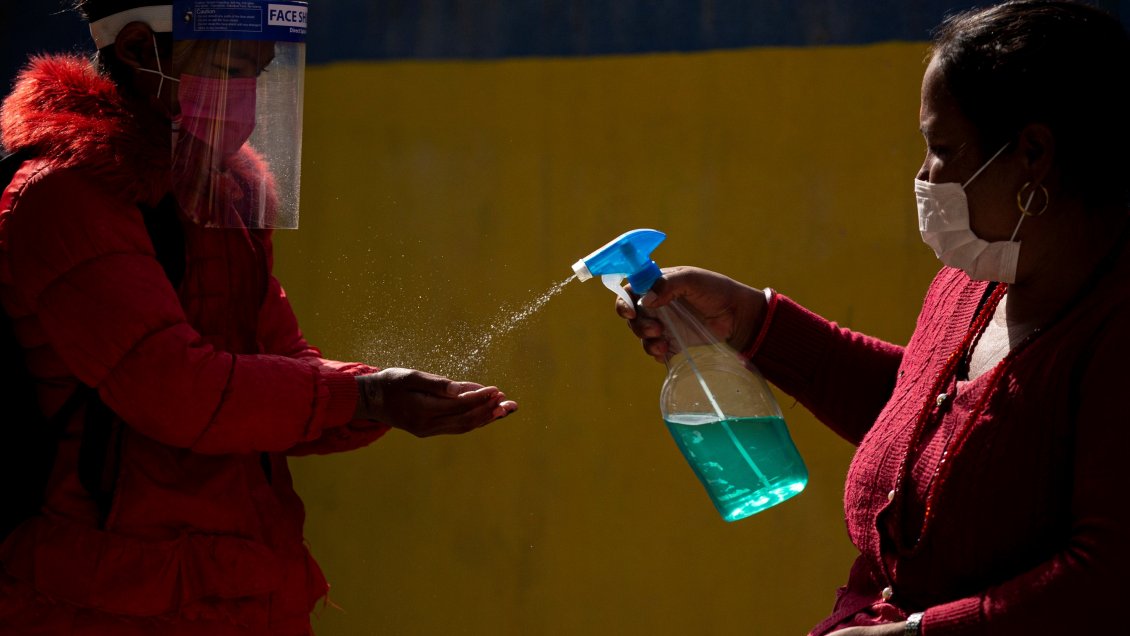 OPS: América sumó 1,5 millones de casos de covid-19 en una semana