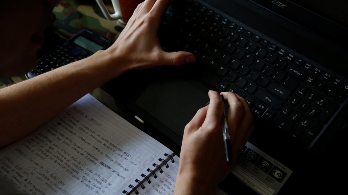 Chile logró tercer lugar en nivel de inglés en América Latina