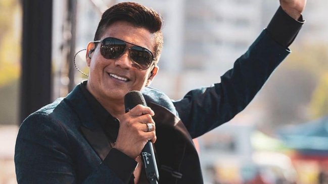 Américo encabeza celebración virtual de Año Nuevo