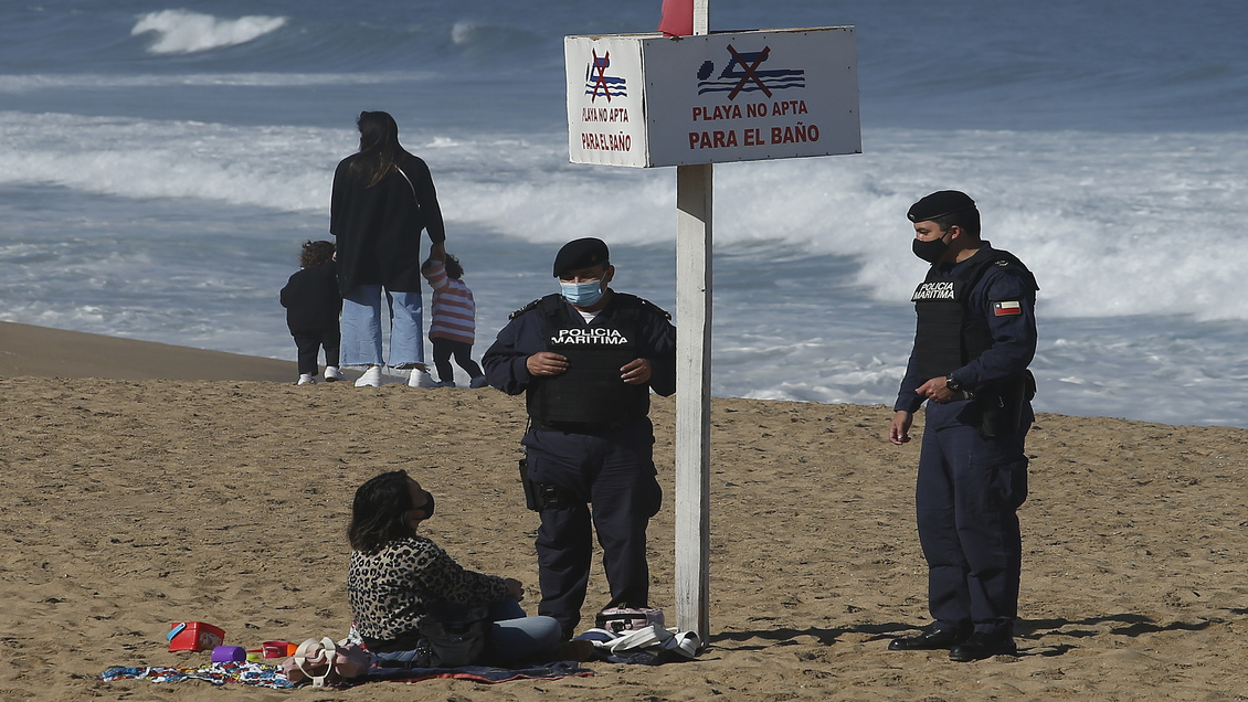 Valparaíso: Autoridades han cursado 80 sumarios sanitarios este fin de semana