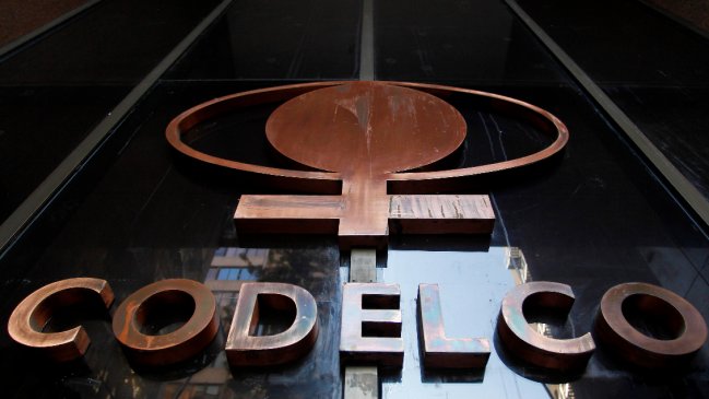 Codelco emitió bonos por 500 millones de dólares para financiar recompra de deuda