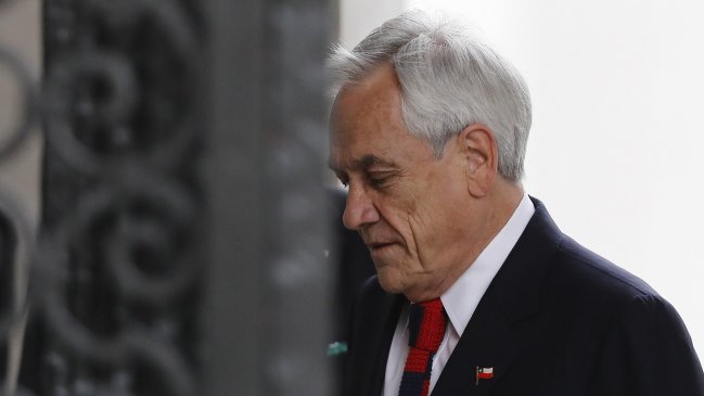 Cadem: Aprobación del Presidente Piñera vuelve a caer a niveles de la crisis social