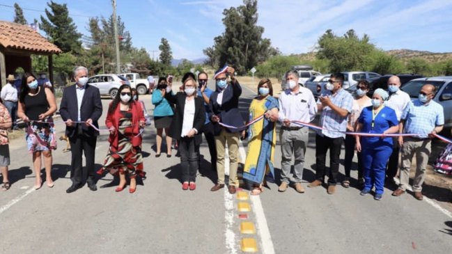 Inauguran ruta que beneficia a sector rural de la comuna de Las Cabras