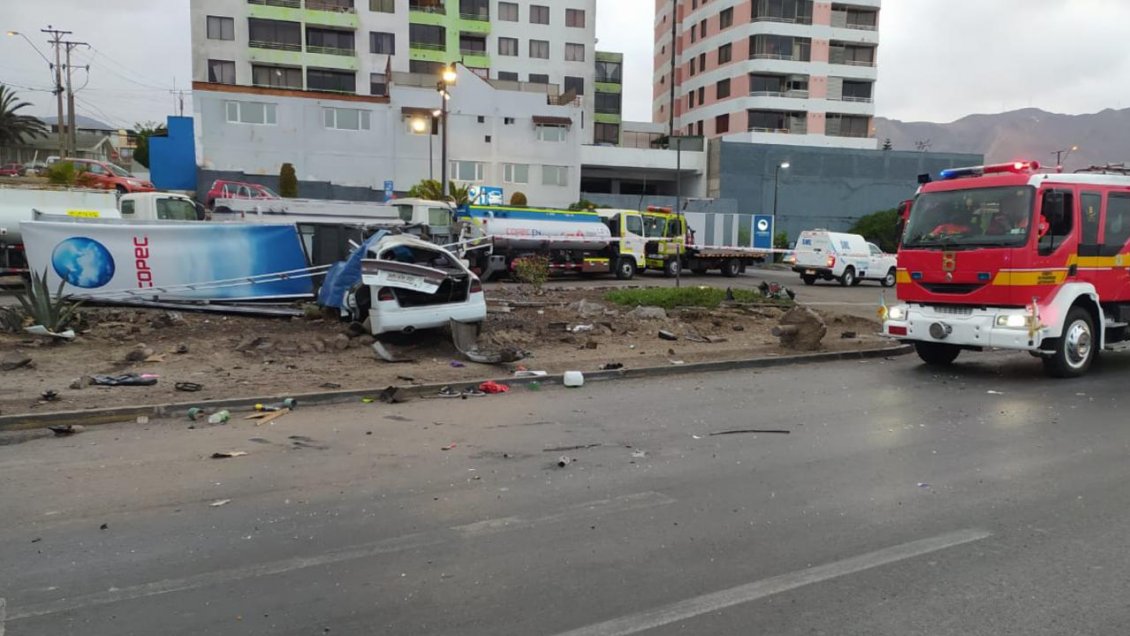 Jóvenes padres mueren en accidente en Antofagasta: Tenían tres hijos pequeños