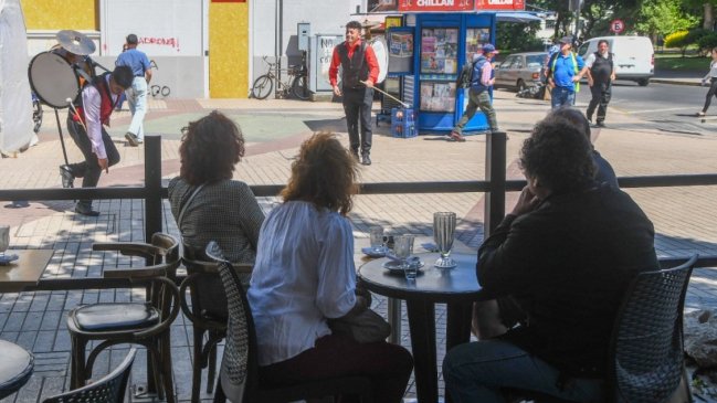 Chillán: Restoranes y cafés abrirán tras nueve meses, exentos de pago por terrazas