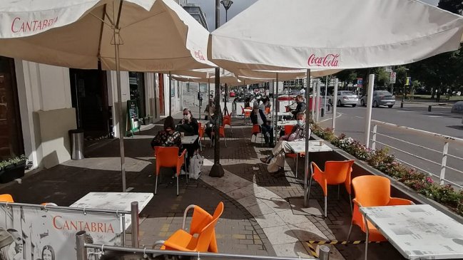 Reapertura de terrazas en Concepción motivó alta afluencia de público