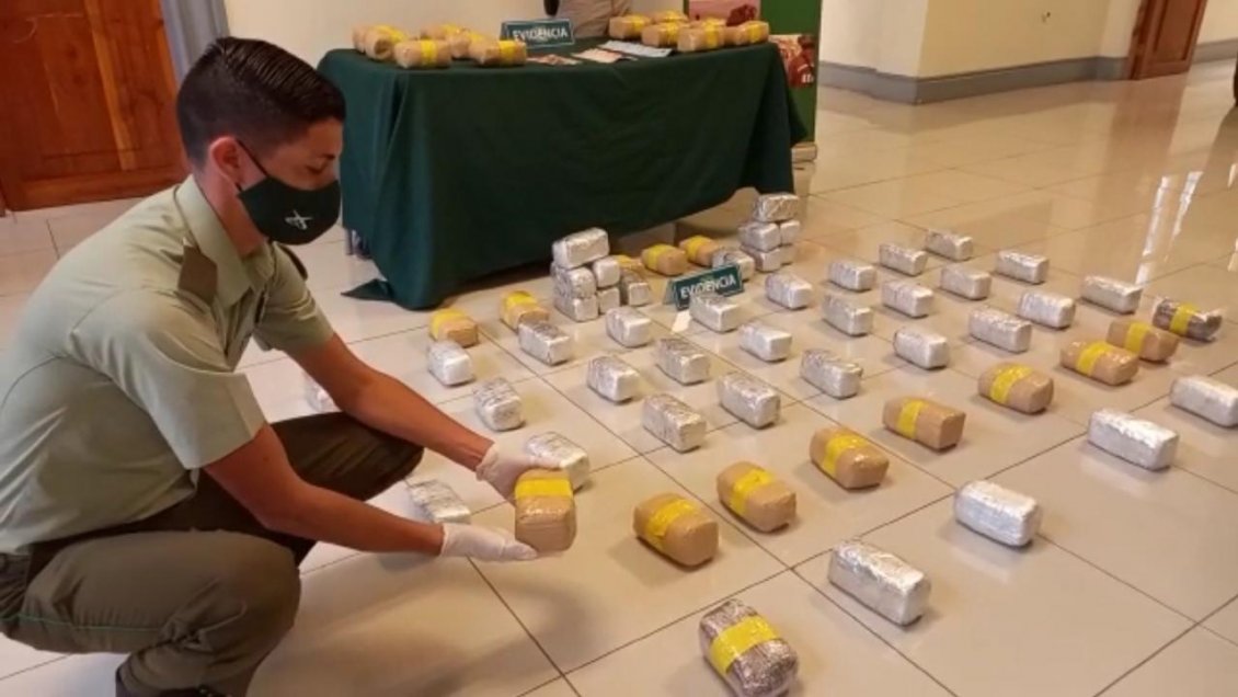 Incautan más de 73 kilos de droga desde un vehículo en María Elena