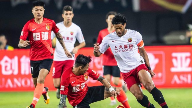 China impone un fuerte límite de gastos para pinchar la burbuja de su fútbol
