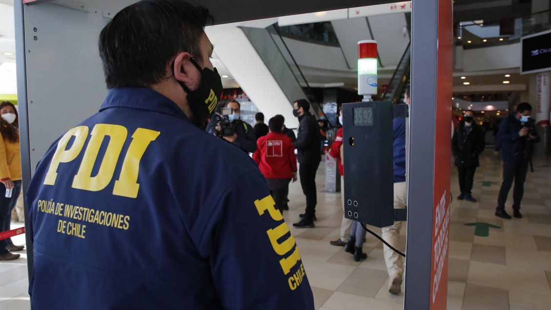 Sumario sanitario contra Mall Plaza Oeste por superar número de clientes permitidos