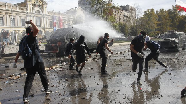 Senador RD: Manifestantes que lanzaron piedras están imputados por homicidio frustrado